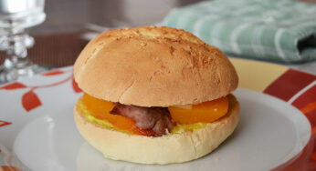 Hamburger maison : canard, potiron et curry